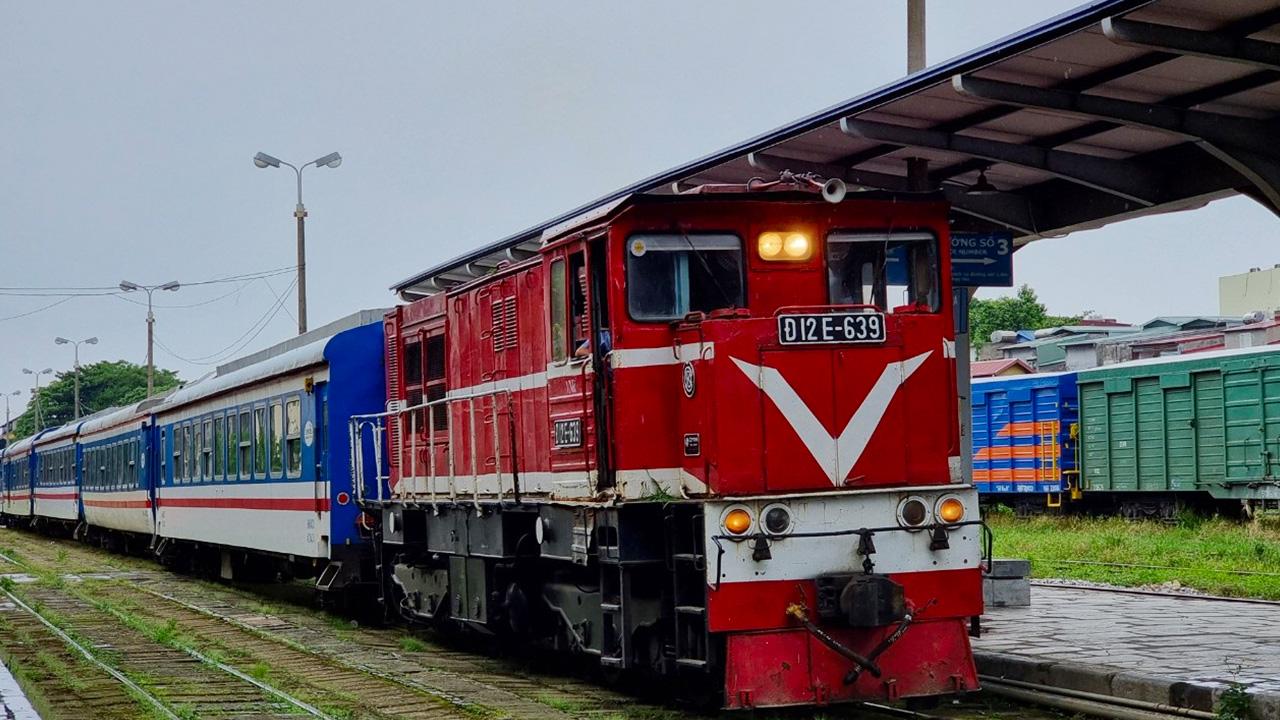 Di chuyển tới Hải Phòng bằng tàu hỏa